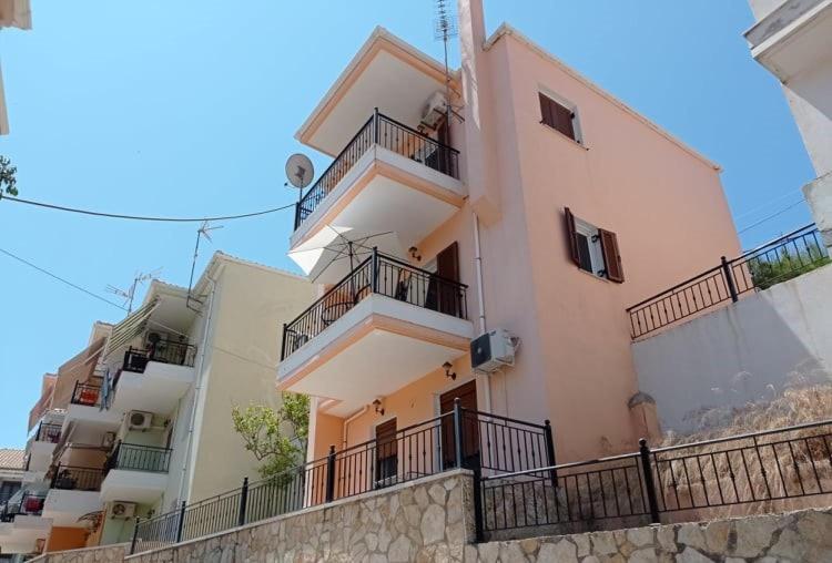 Hermes Holiday Home In The Port Of Sivota Luaran gambar